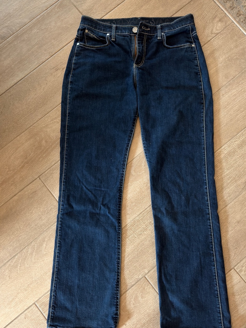 9/10x32 Wrangler Q Baby Boot-Cut Women's Jeans; no-gap waistband